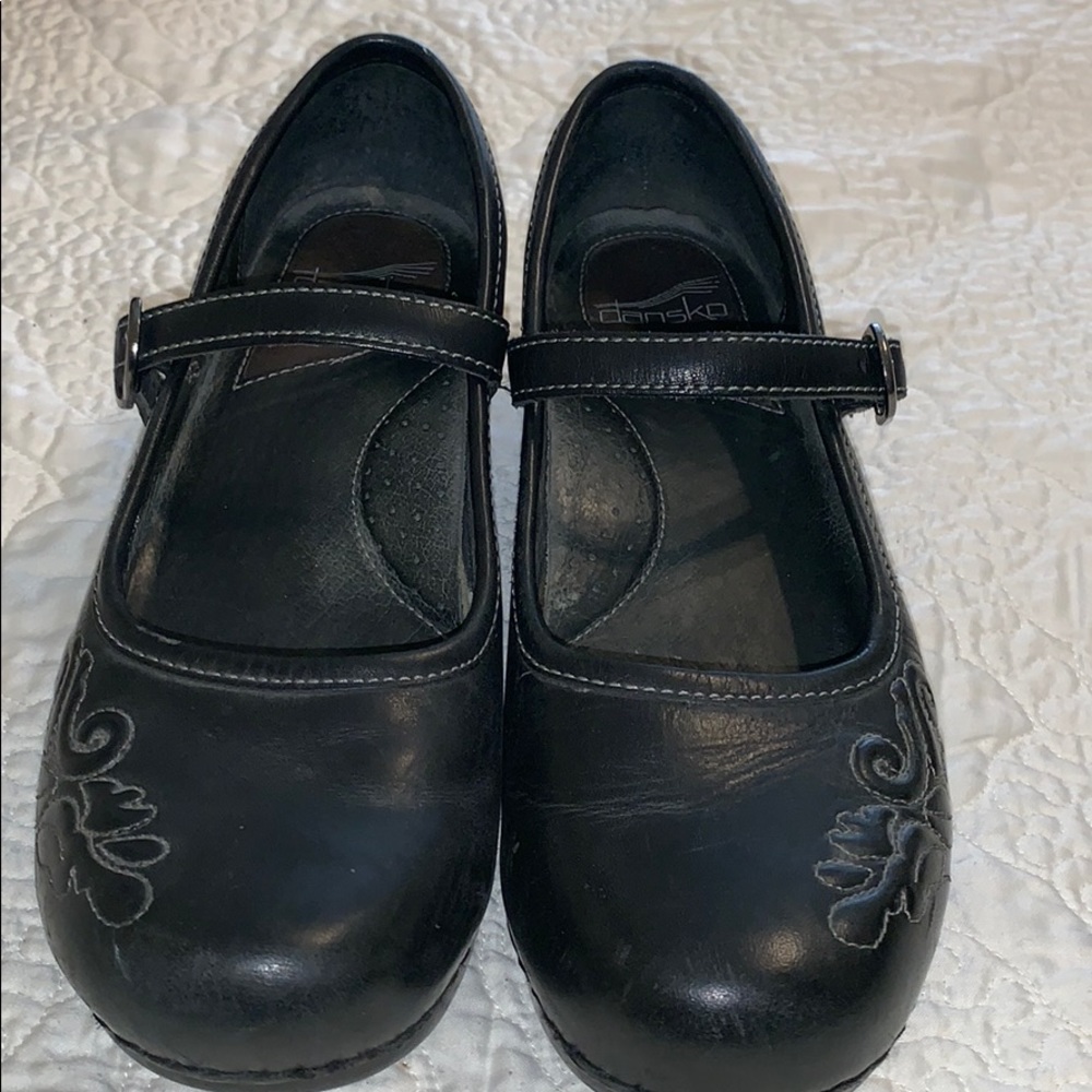 Dansko Mary Janes EUC